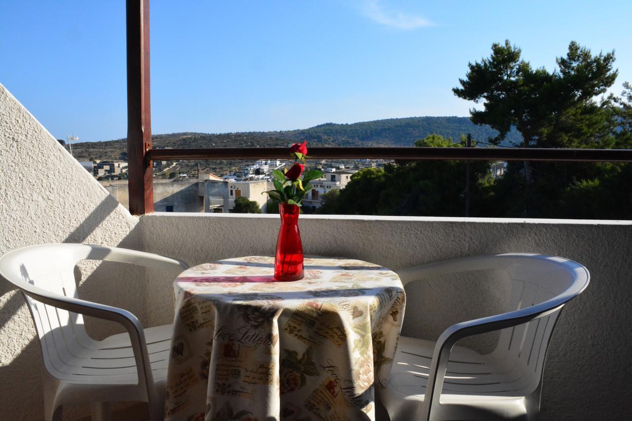 Voula Apartments Agia Marina  Esterno foto