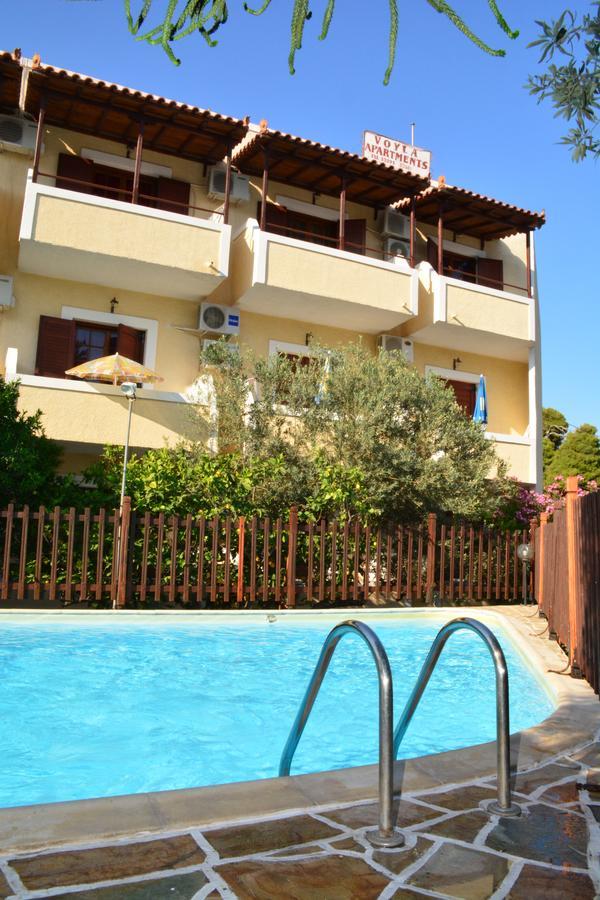Voula Apartments Agia Marina  Esterno foto