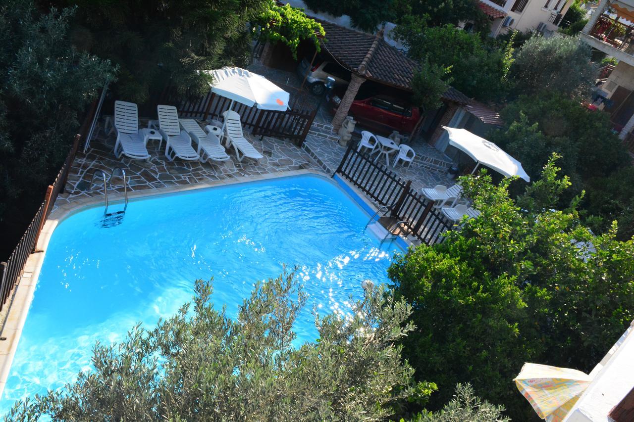Voula Apartments Agia Marina  Esterno foto
